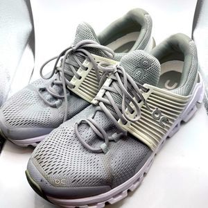 ‎ON CLOUD SNEAKERS